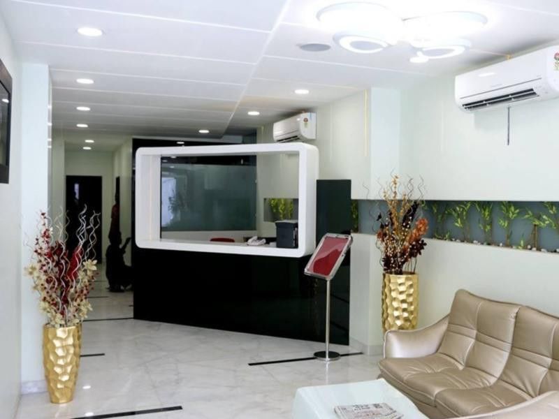 Townhouse Oak Hotel The Sudesh Rāipur Esterno foto